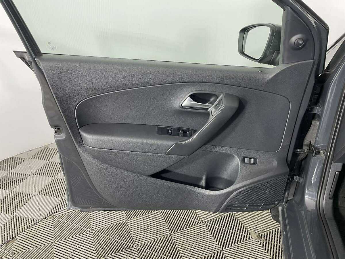 Б/У Фольксваген Поло 2013 года. Фото: #7