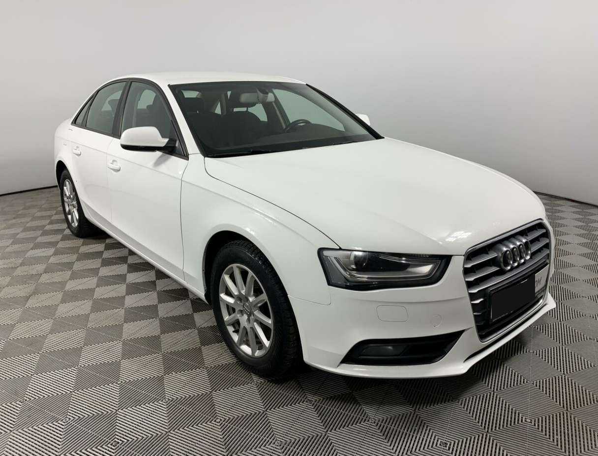 Audi A4 2013 года с пробегом. Фото: #1