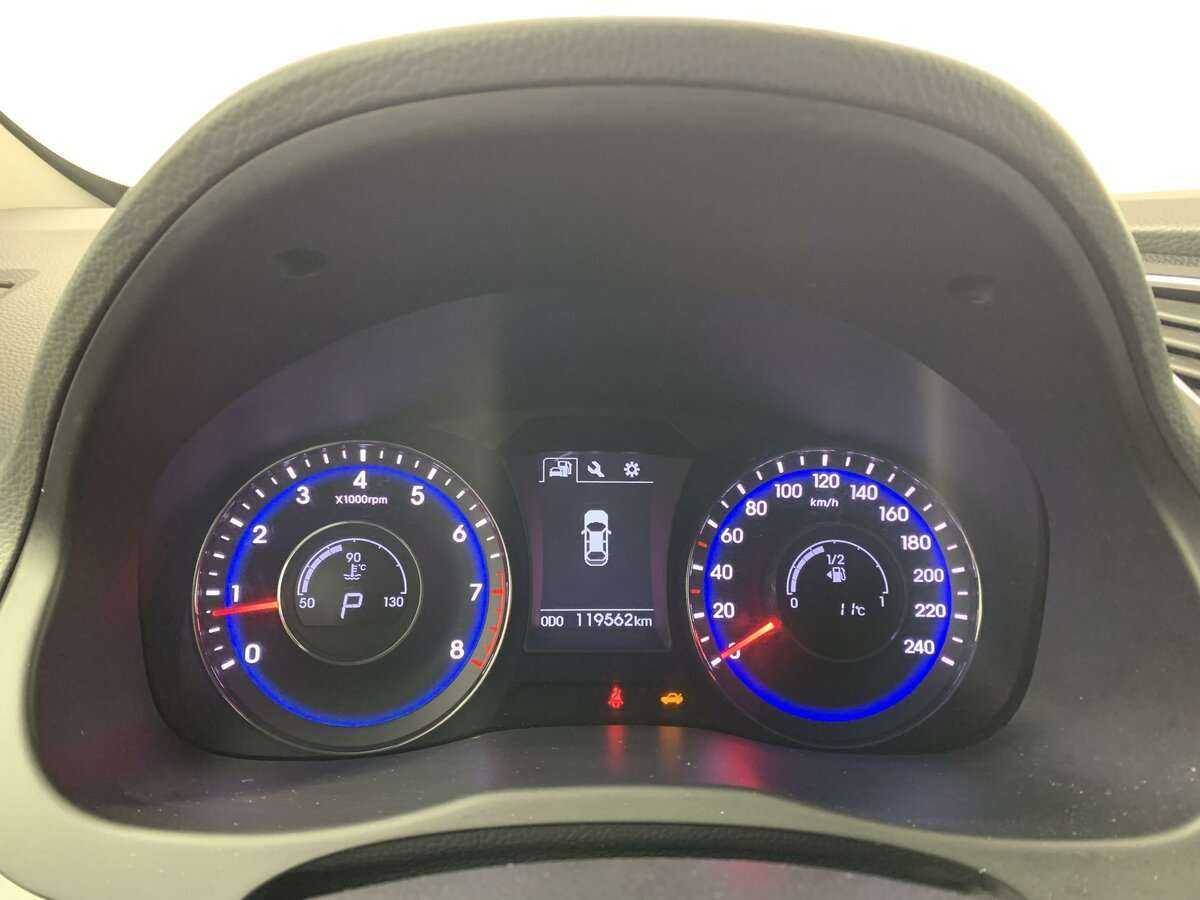 Б/У Хендай ай40 2016 года. Фото: #9