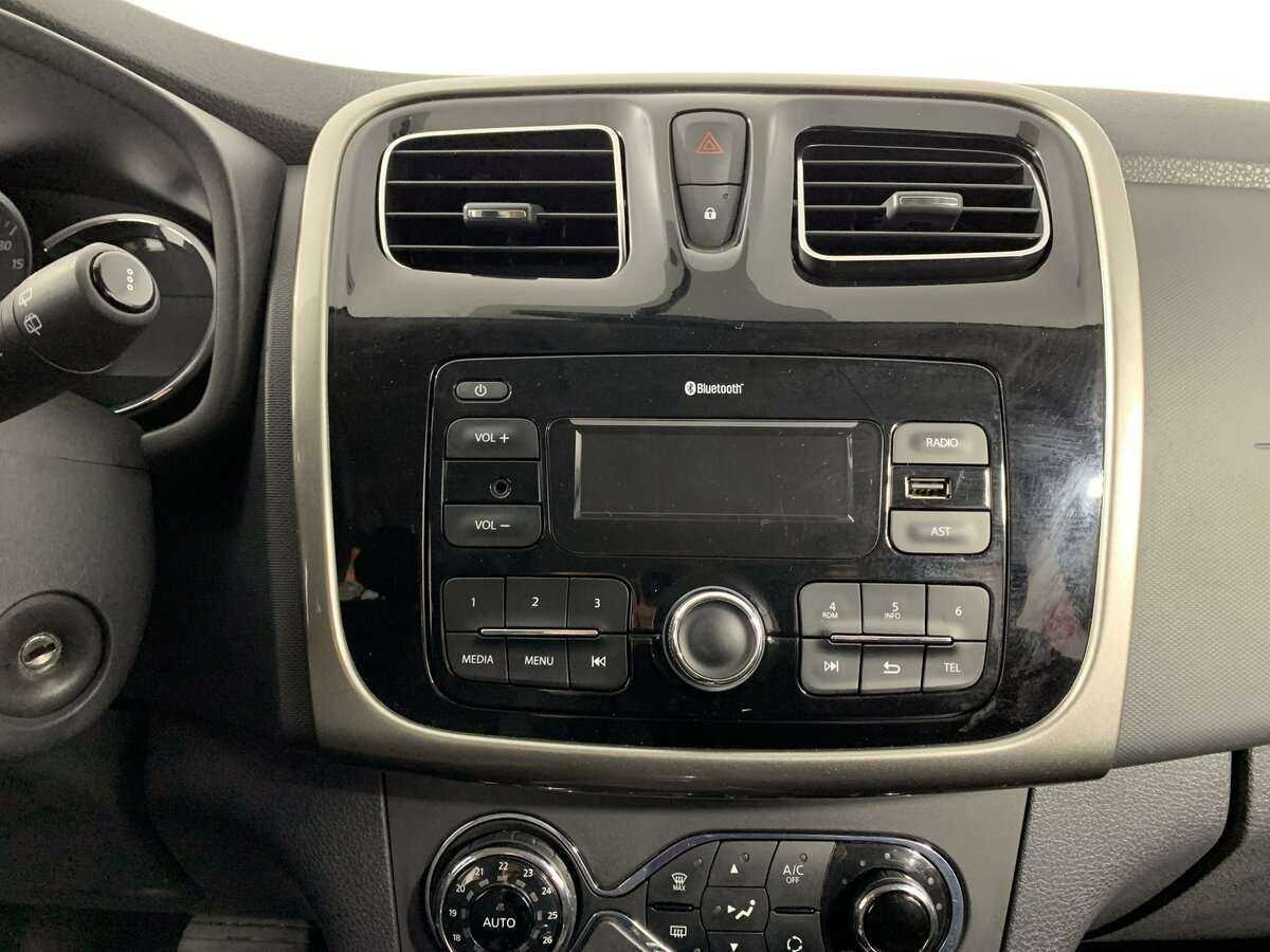 Б/У Рено Сандеро 2019 года. Фото: #12