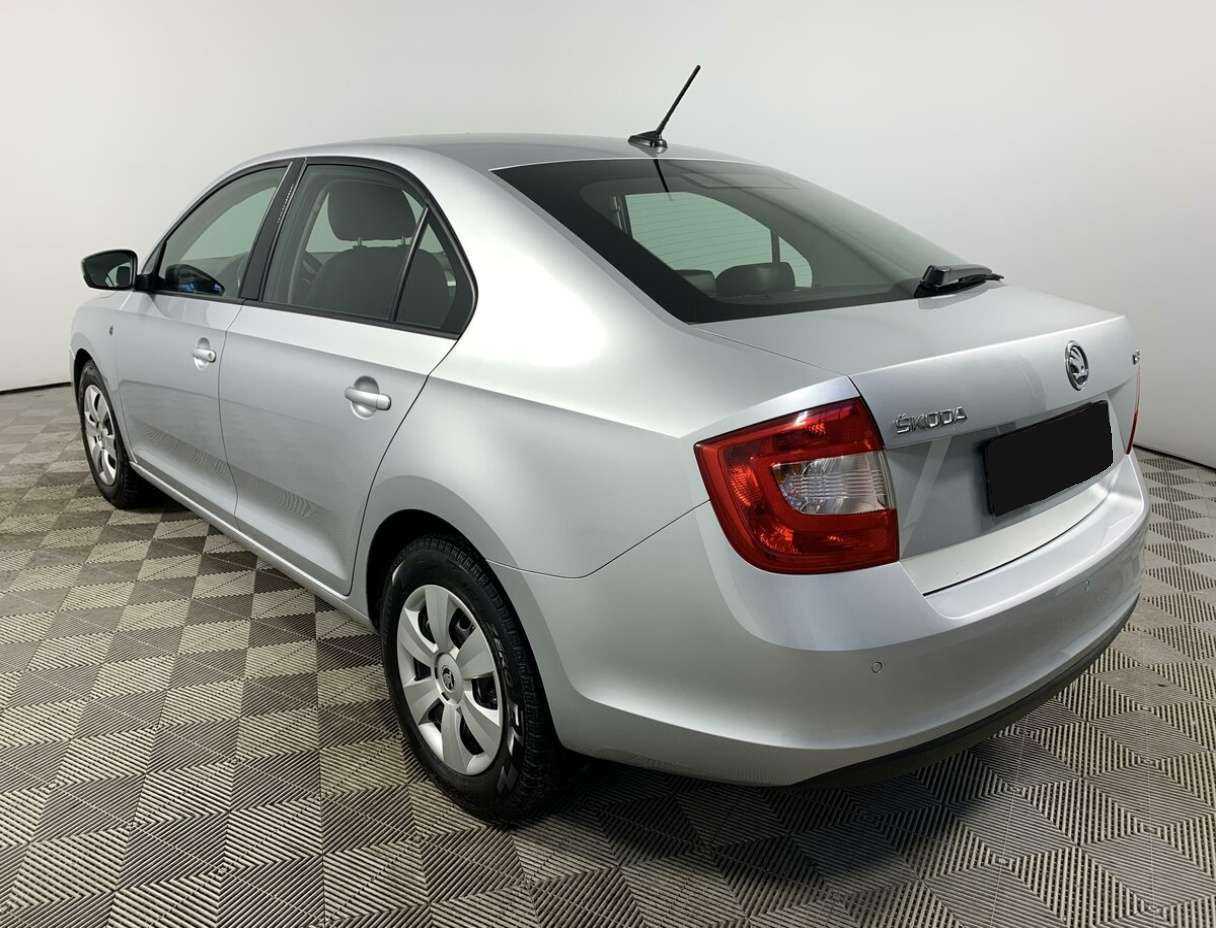 Б/У Шкода Рапид 2017 года. Фото: #5