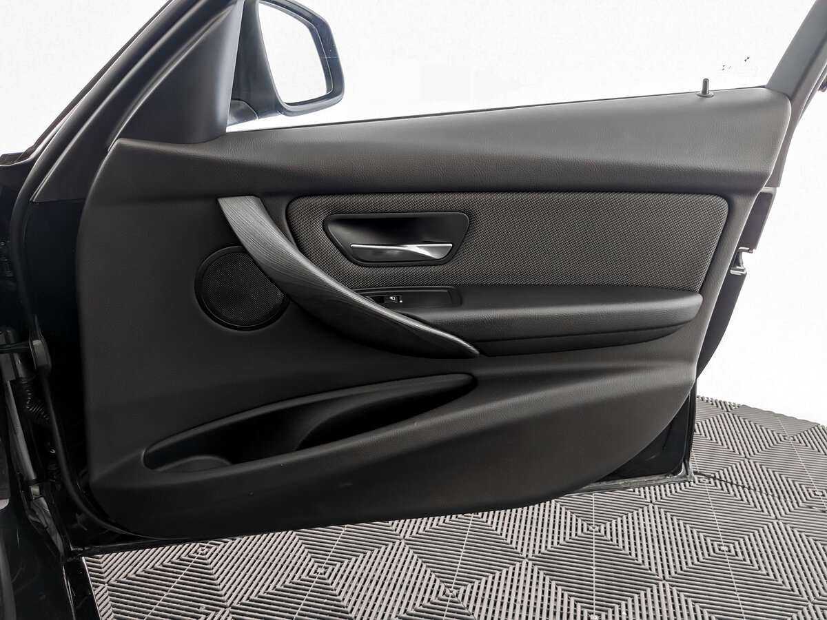 BMW 3 серии 2019 года с пробегом. Фото: #17