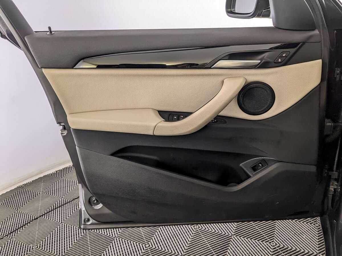 BMW X1 2021 года с пробегом. Фото: #14