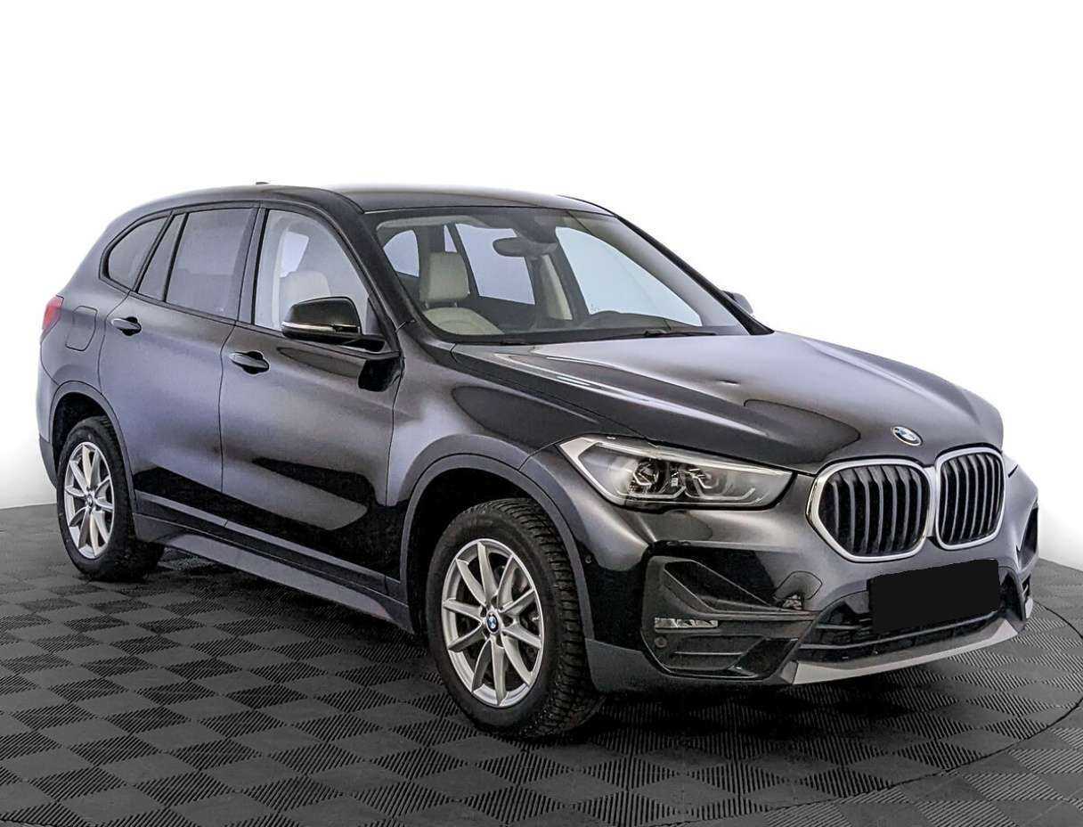 BMW X1 2021 года с пробегом. Фото: #2