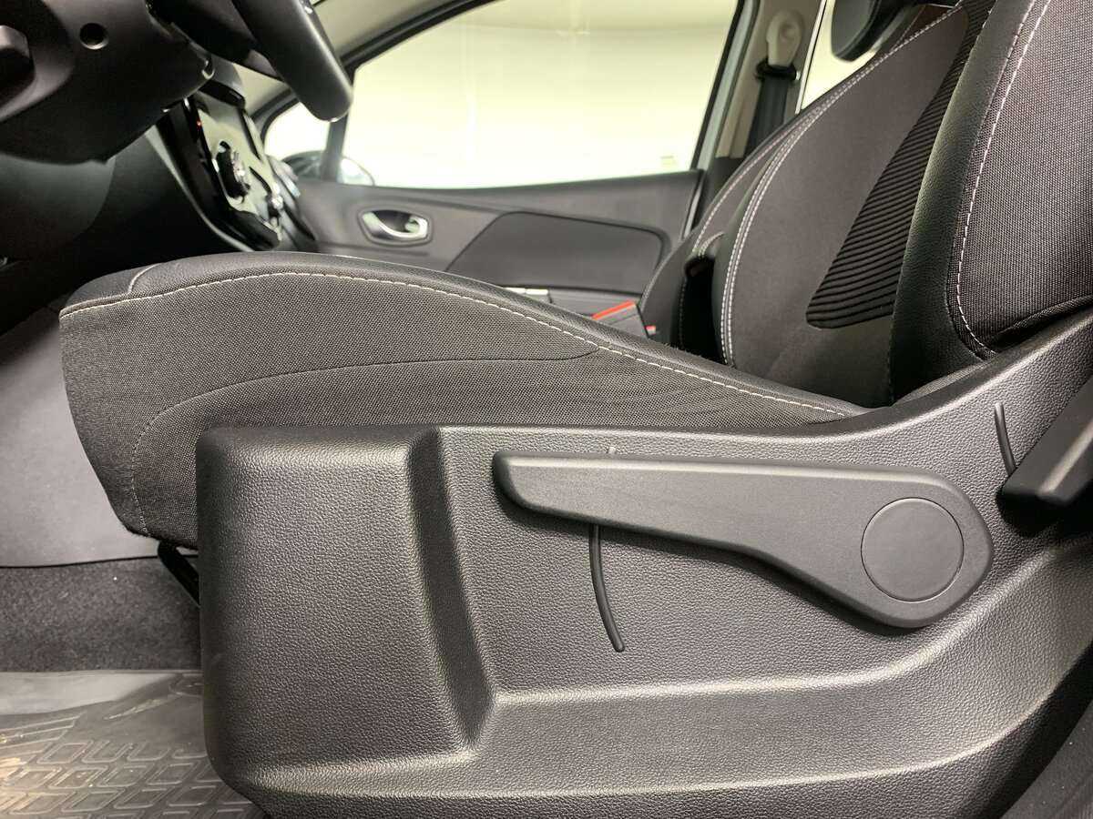 Б/У Рено Каптюр 2020 года. Фото: #13