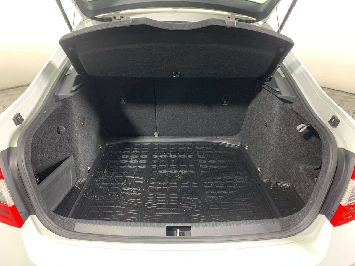 Skoda Octavia 2019 года с пробегом. Фото: #16