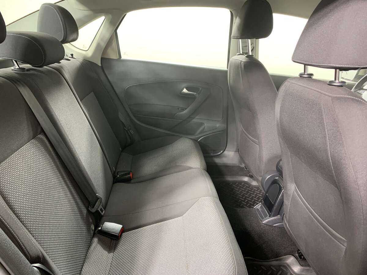 Б/У Фольксваген Поло 2015 года. Фото: #14