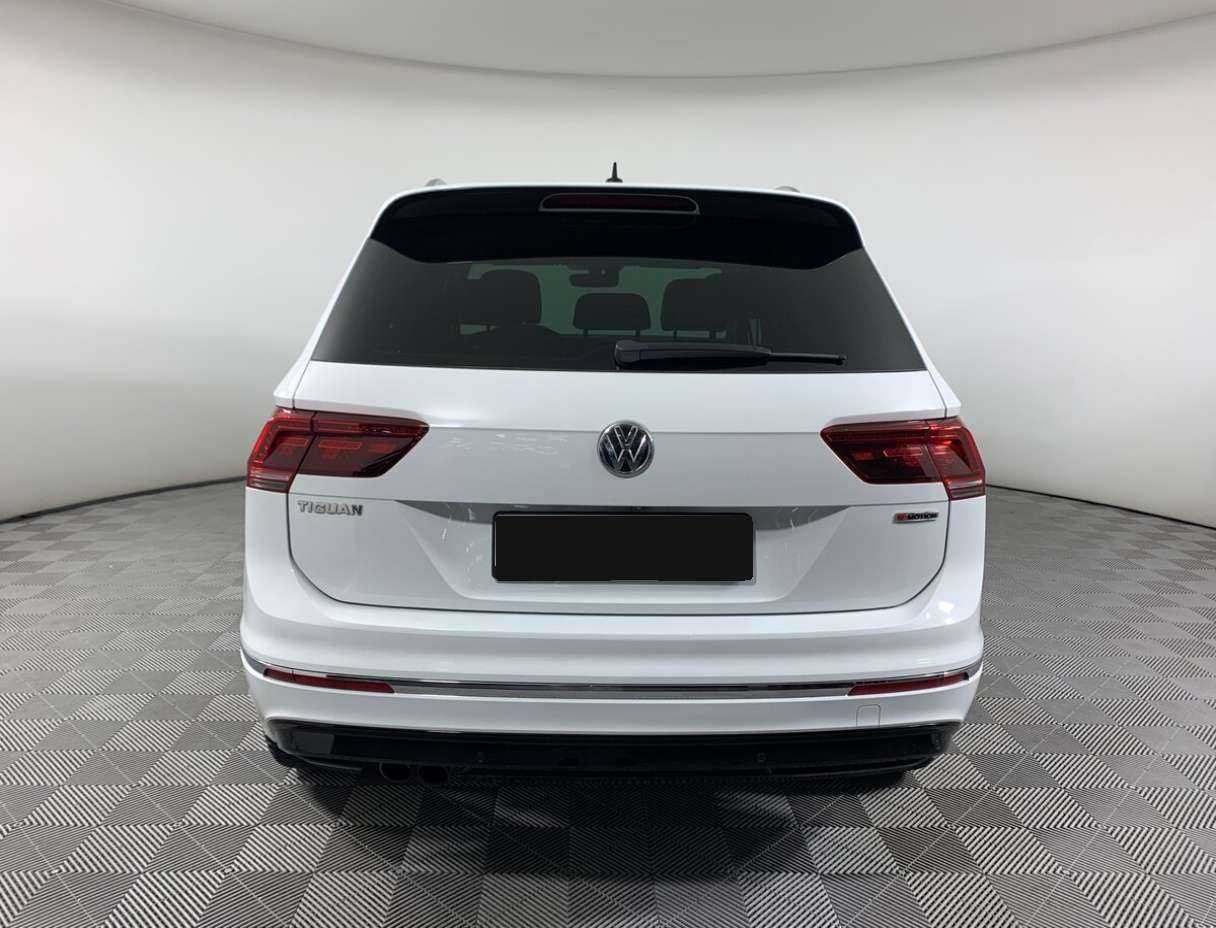 Volkswagen Tiguan 2018 года с пробегом. Фото: #5