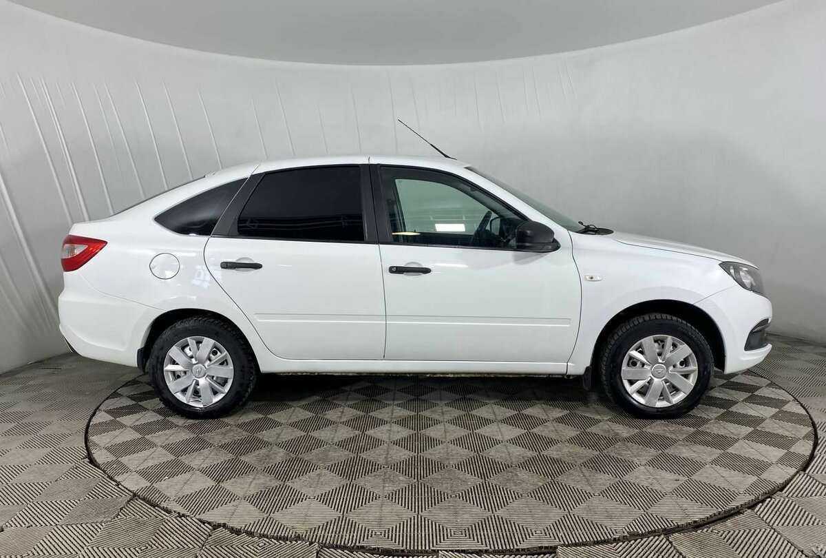 Б/У Лада (ВАЗ) Гранта 2019 года. Фото: #3