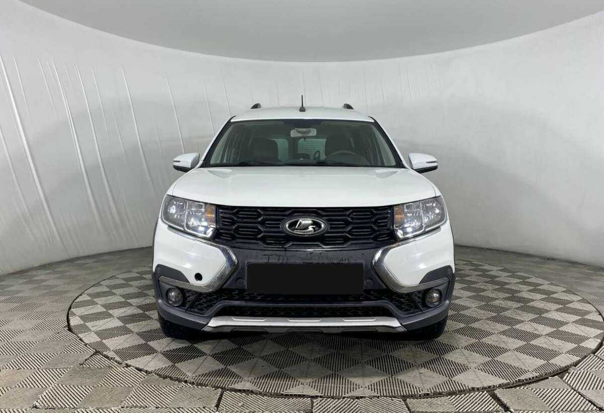 Б/У Лада (ВАЗ) Ларгус 2021 года. Фото: #1