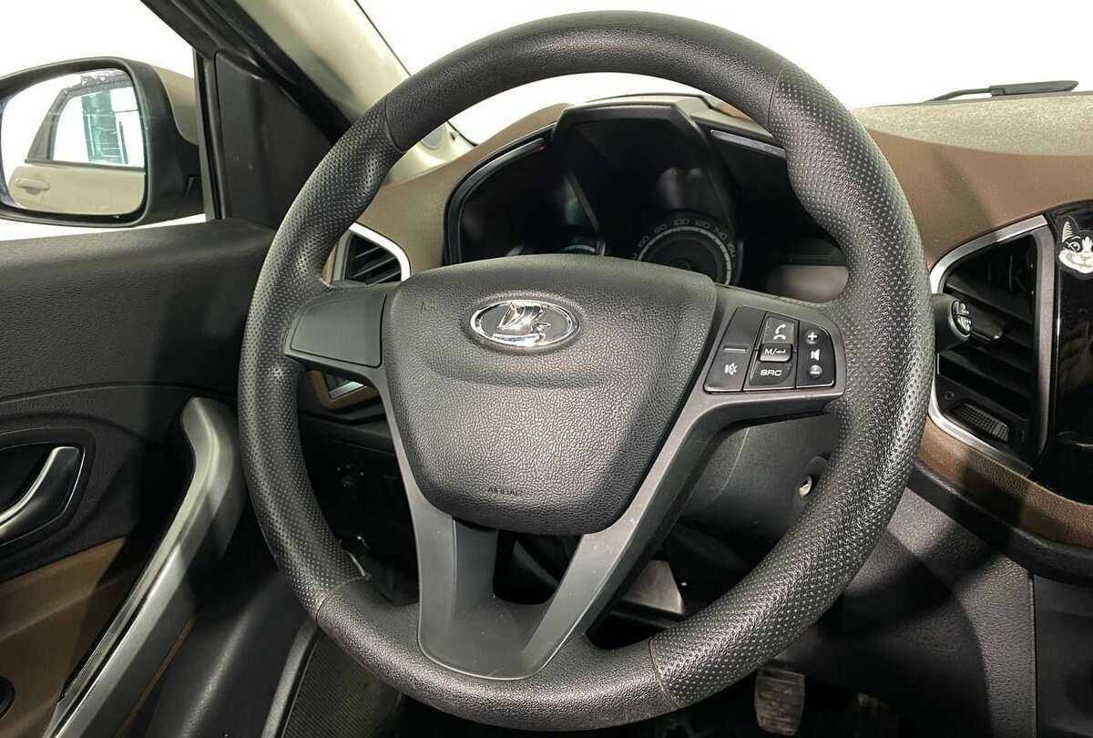 Б/У Лада (ВАЗ) ИКСРЭЙ 2017 года. Фото: #8