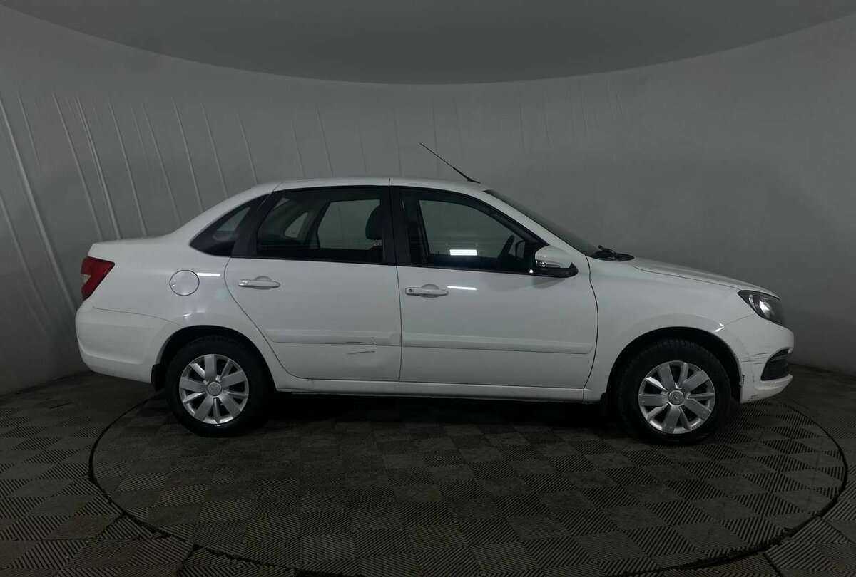 Б/У Лада (ВАЗ) Гранта 2019 года. Фото: #3