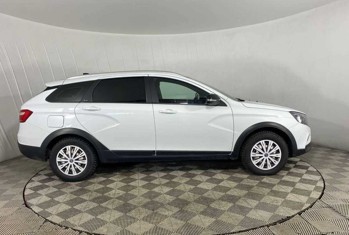 Б/У Лада (ВАЗ) Веста 2020 года. Фото: #3