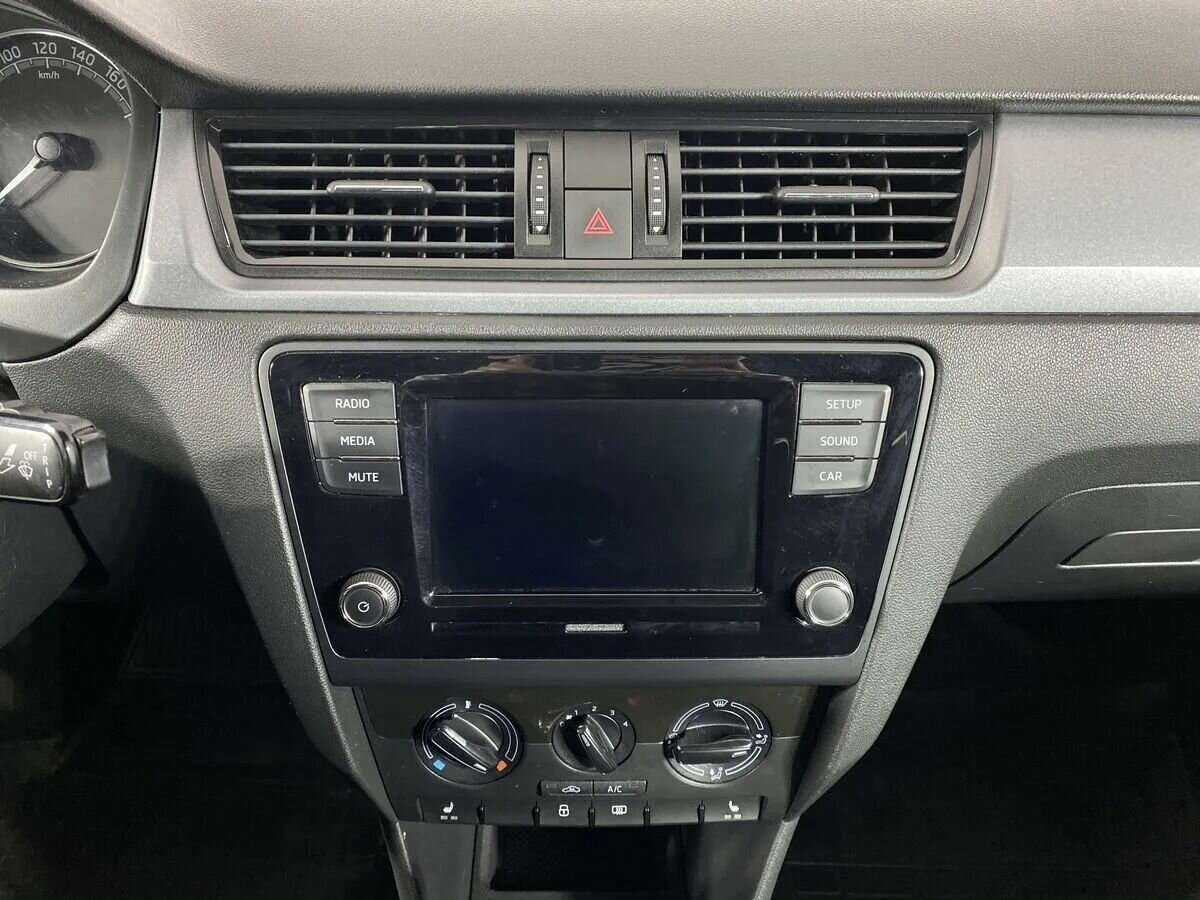 Б/У Шкода Рапид 2018 года. Фото: #13