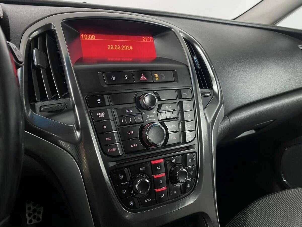 Б/У Опель Астра 2012 года. Фото: #13