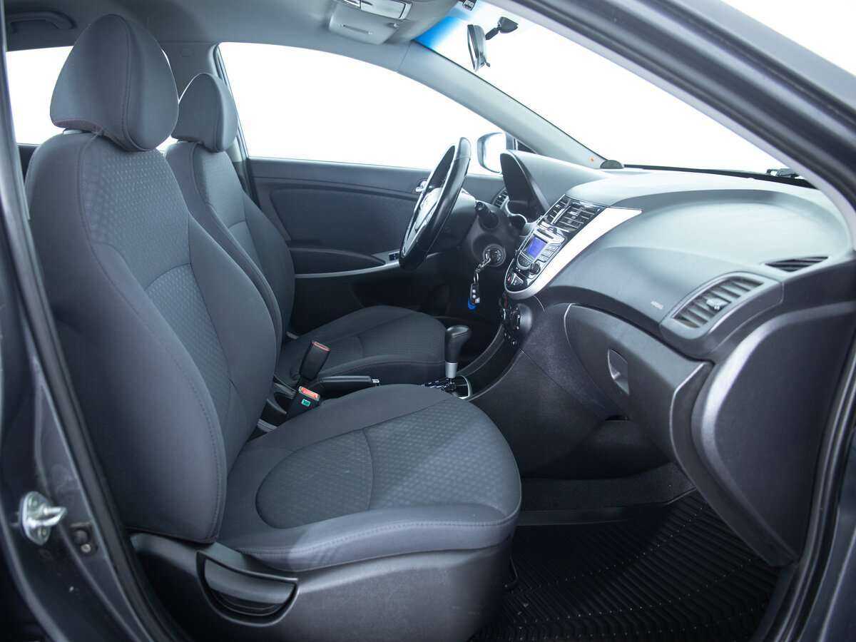 Б/У Хендай Солярис 2013 года. Фото: #9