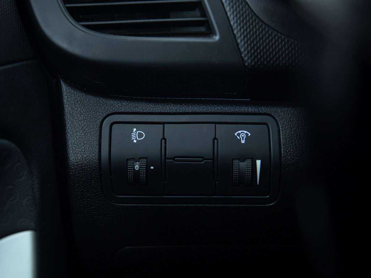 Б/У Хендай Солярис 2013 года. Фото: #17