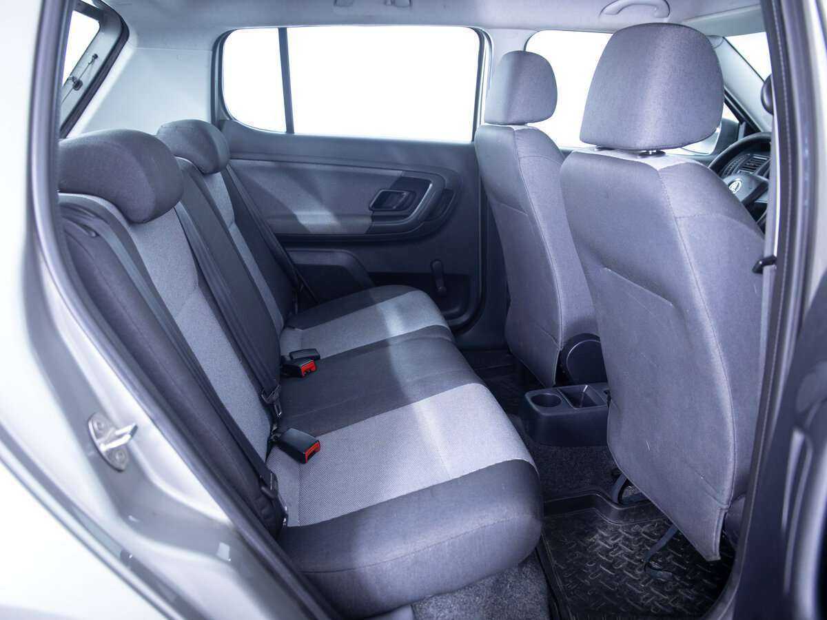 Б/У Шкода Фабия 2013 года. Фото: #8