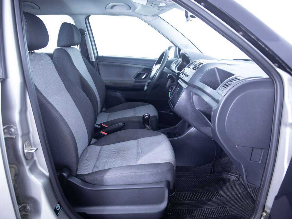 Б/У Шкода Фабия 2013 года. Фото: #9