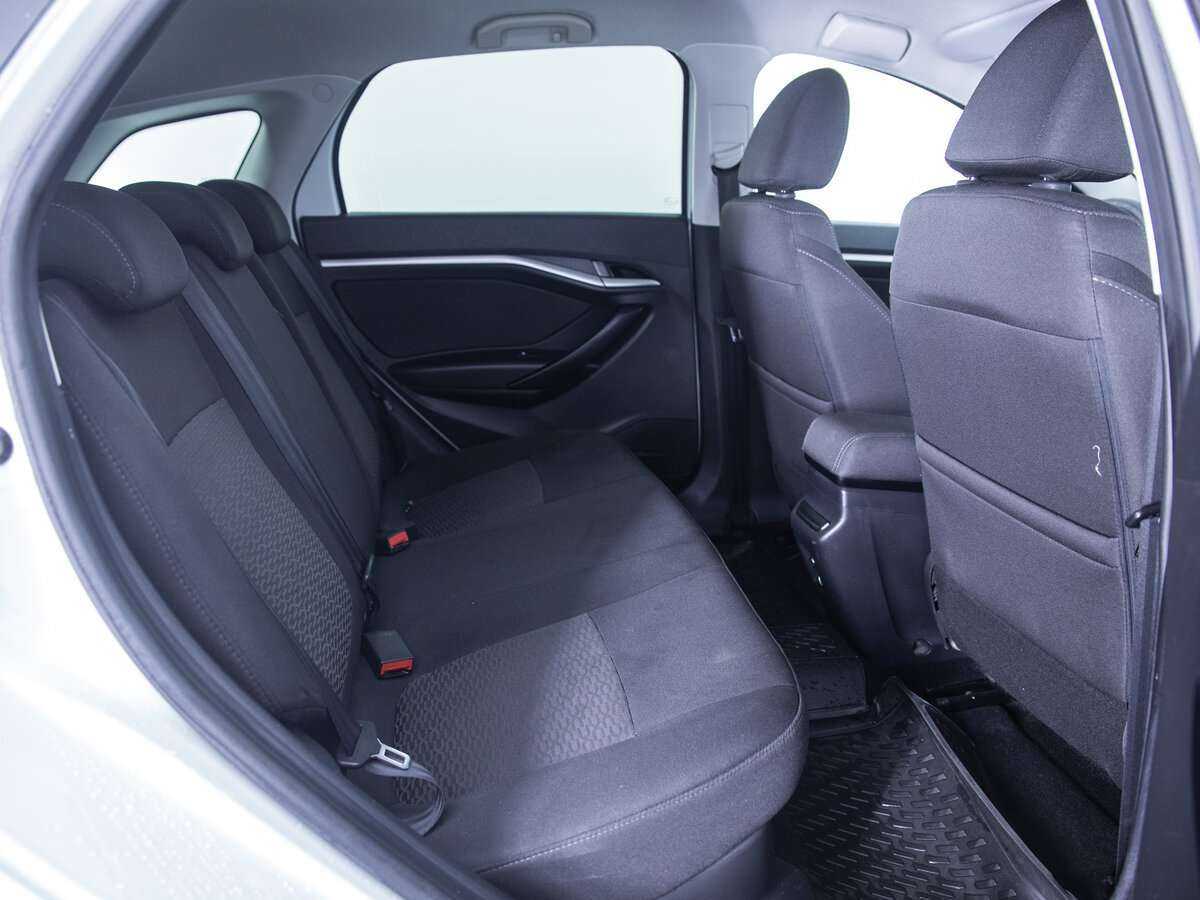 Б/У Лада (ВАЗ) Веста 2018 года. Фото: #9