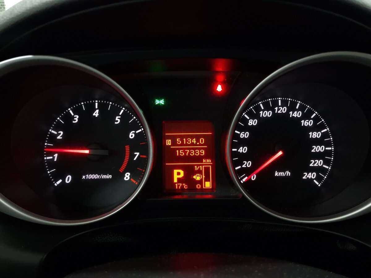 Б/У Митсубиши АС-Икс 2013 года. Фото: #4