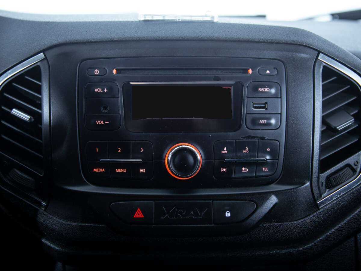 Б/У Лада (ВАЗ) ИКСРЭЙ 2017 года. Фото: #16