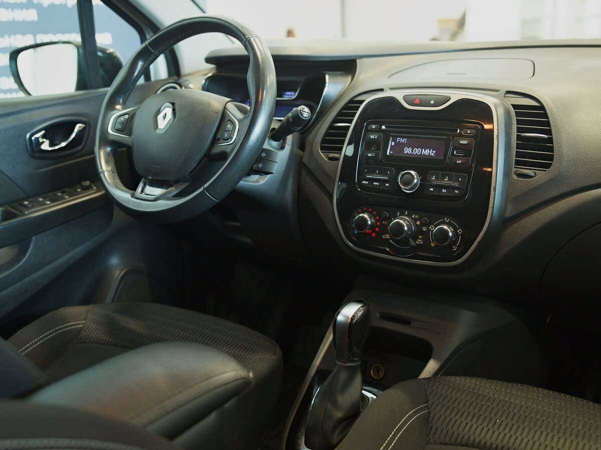 Б/У Рено Каптюр 2016 года. Фото: #4