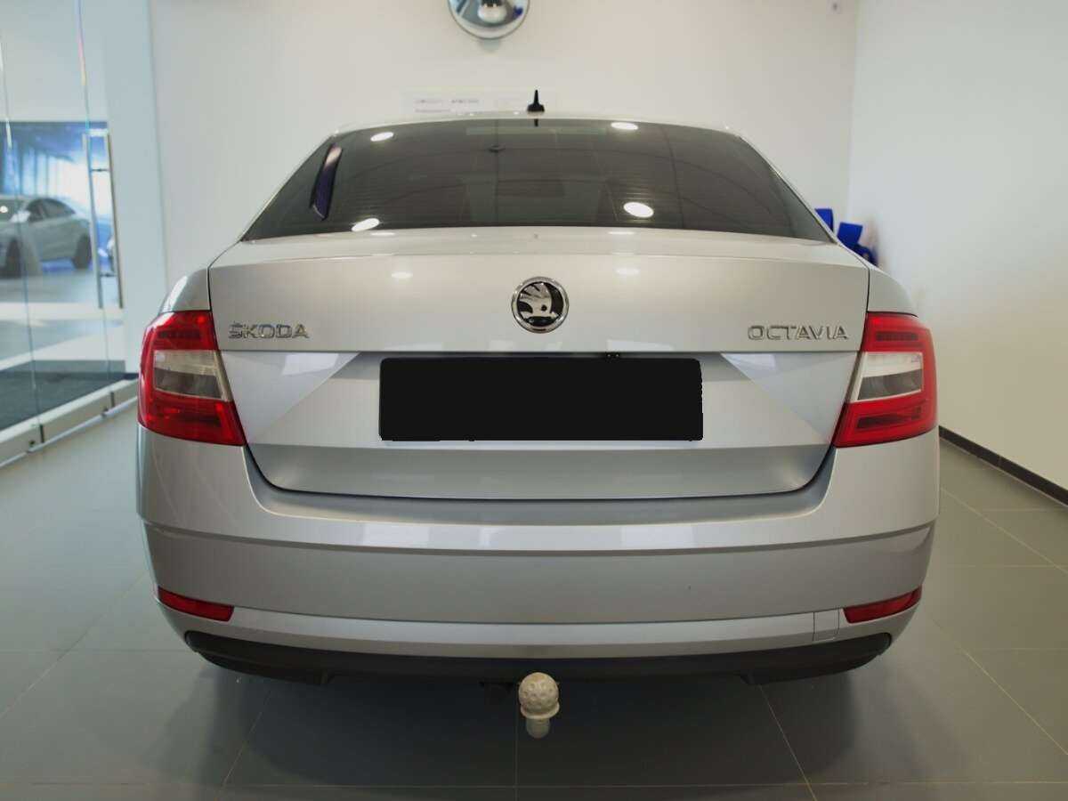 Б/У Шкода Октавия 2019 года. Фото: #3