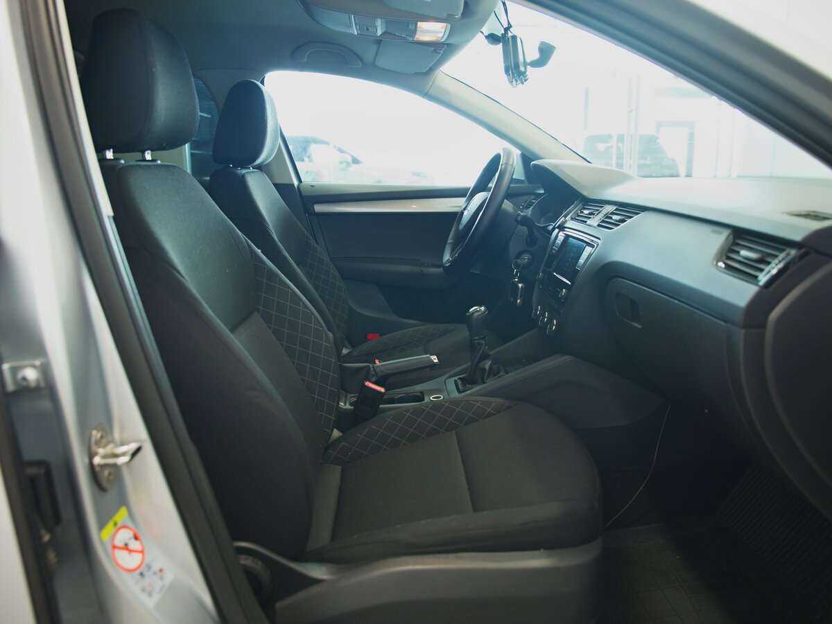 Б/У Шкода Октавия 2019 года. Фото: #12