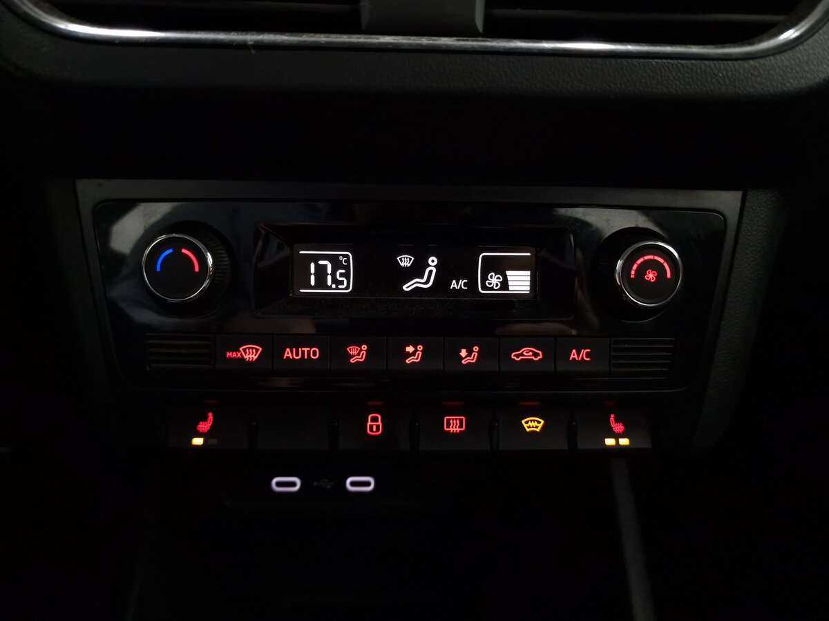 Б/У Фольксваген Поло 2021 года. Фото: #13