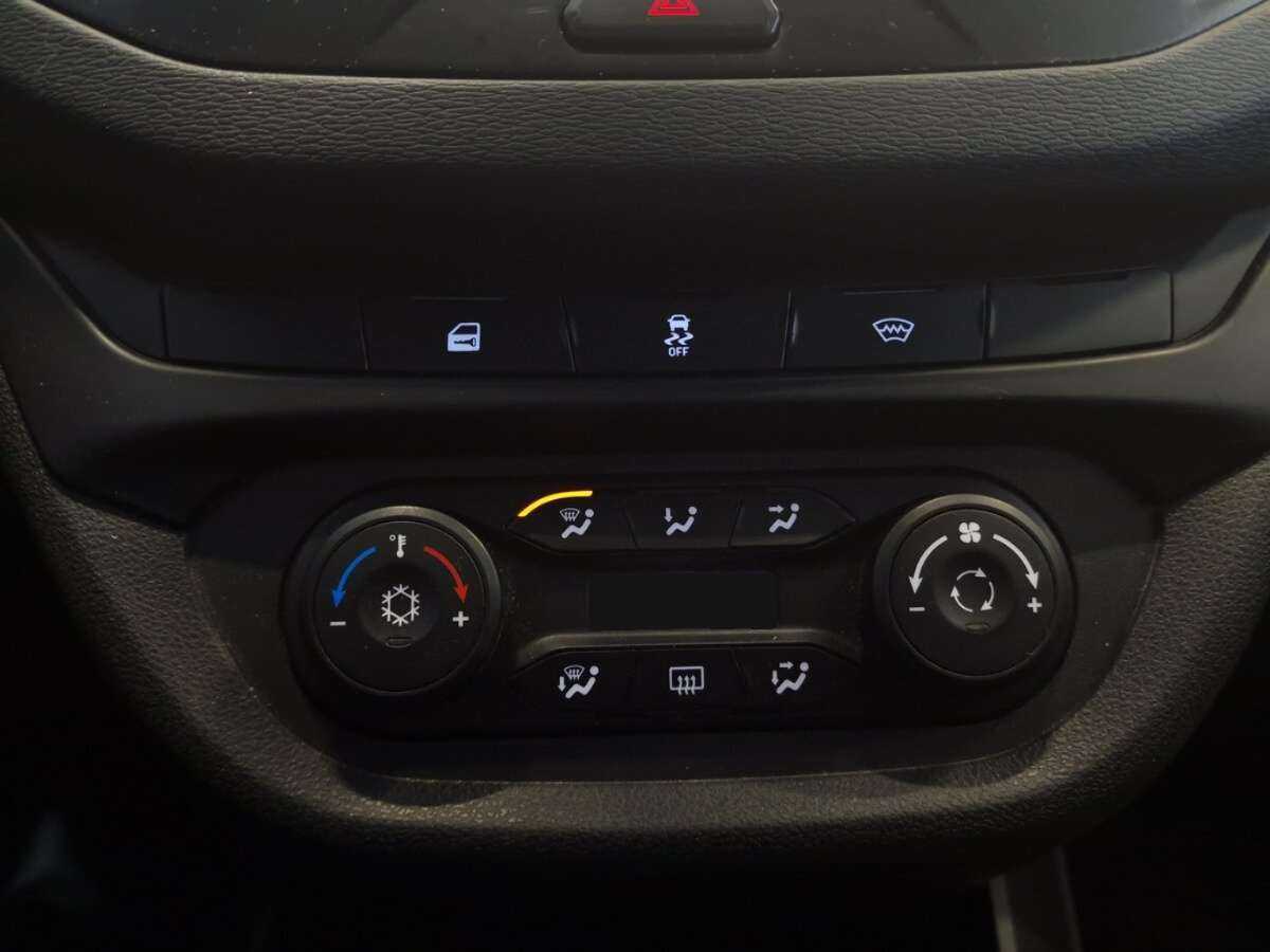 Б/У Лада (ВАЗ) Веста 2020 года. Фото: #7