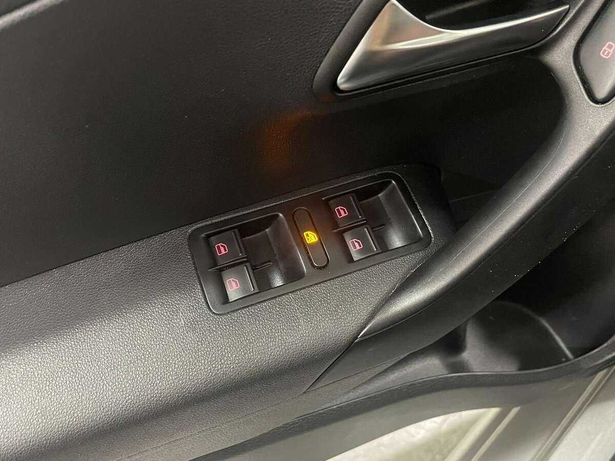 Б/У Фольксваген Поло 2020 года. Фото: #8