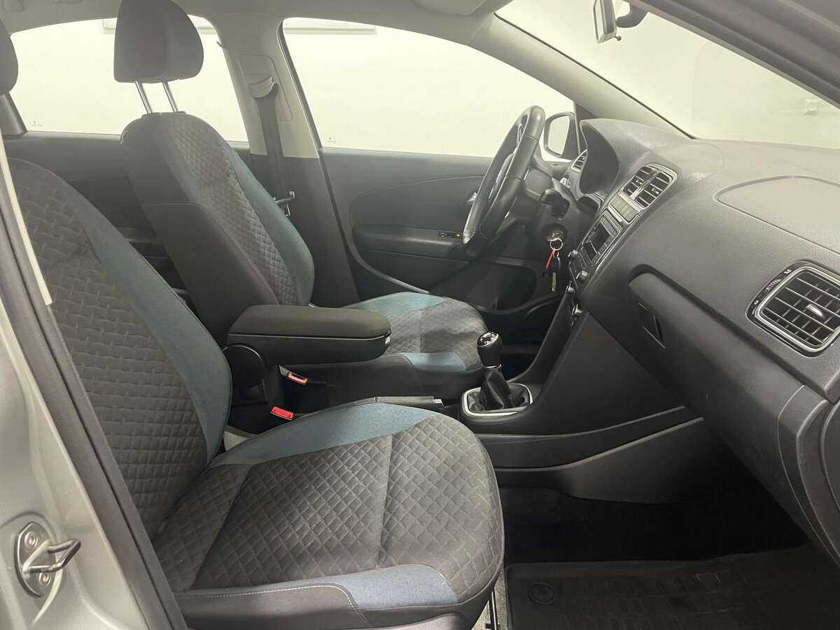 Б/У Фольксваген Поло 2020 года. Фото: #9