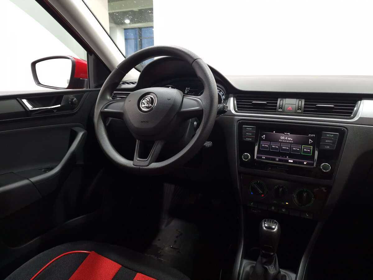 Б/У Шкода Рапид 2019 года. Фото: #6