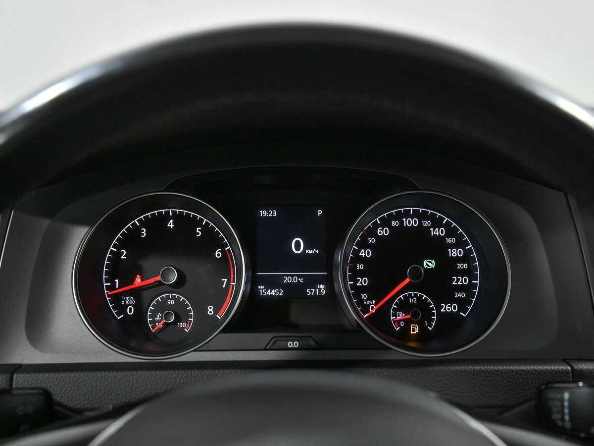 Б/У Фольксваген Гольф 2013 года. Фото: #7