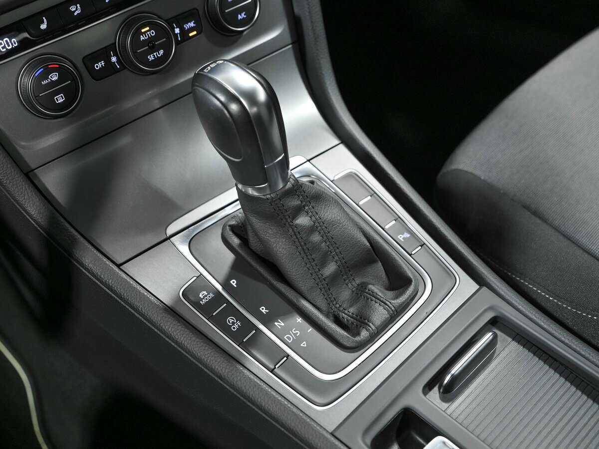 Б/У Фольксваген Гольф 2013 года. Фото: #10