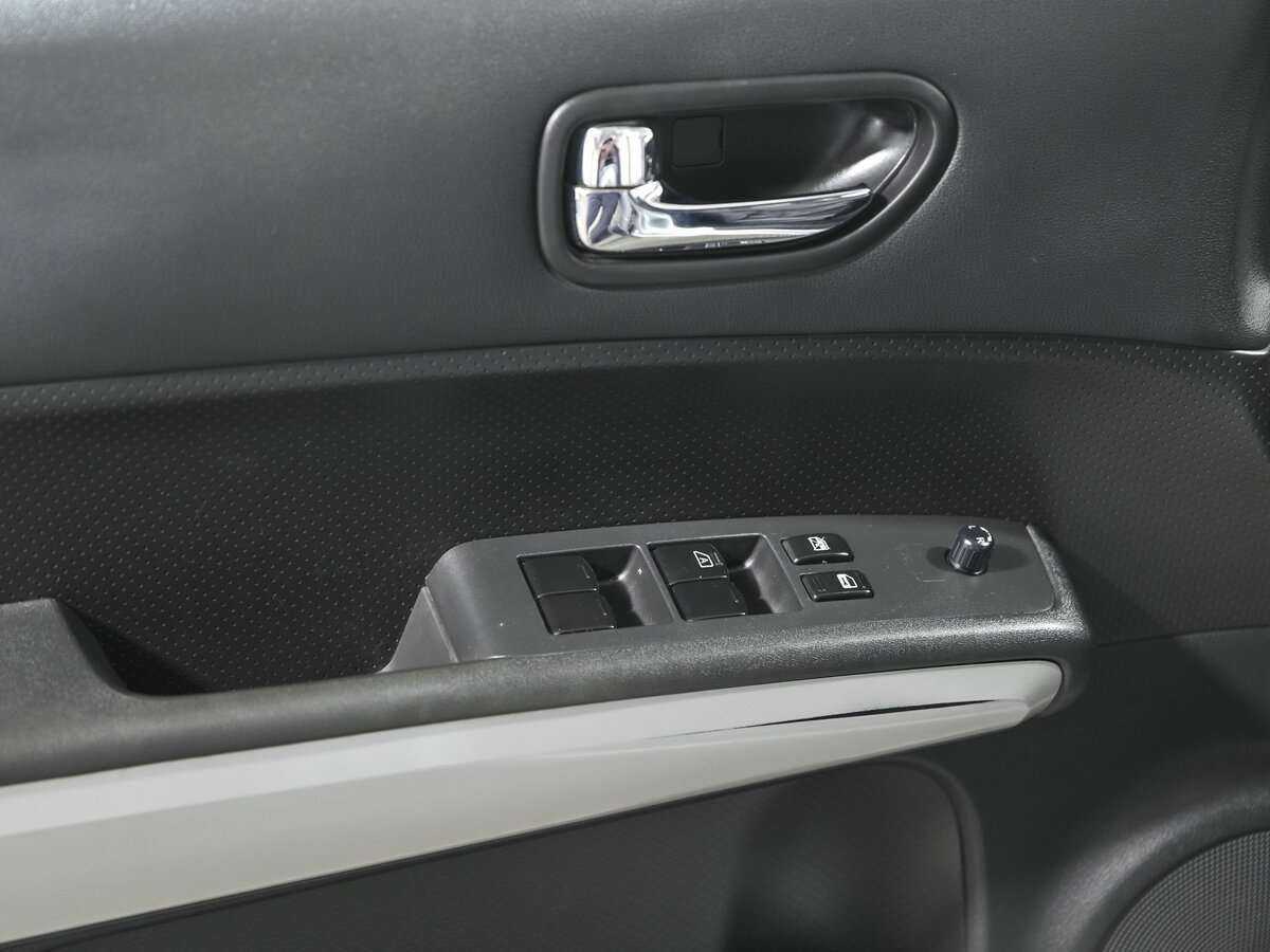 Б/У Ниссан Икс-Трейл 2014 года. Фото: #14