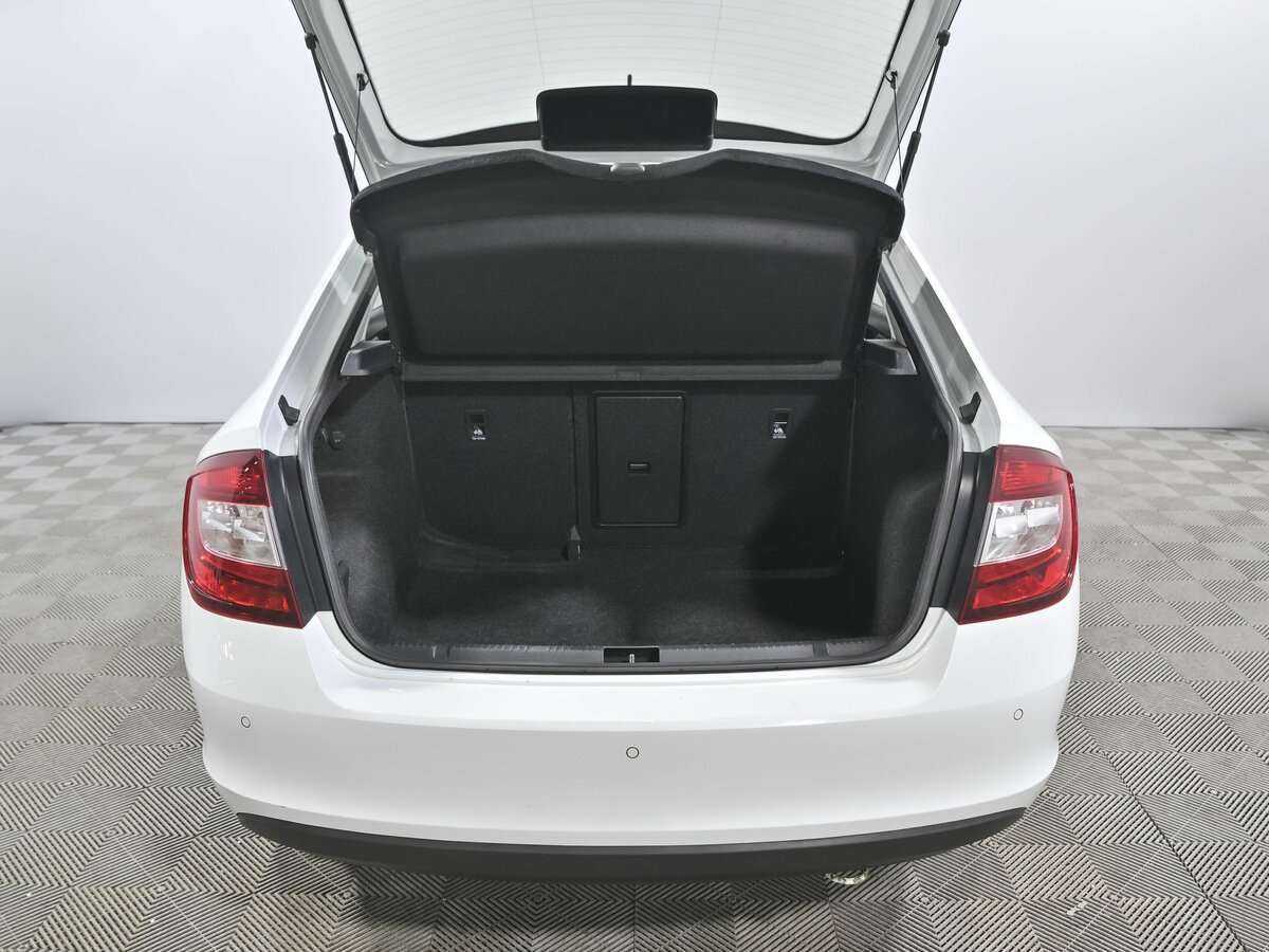 Б/У Шкода Рапид 2019 года. Фото: #17