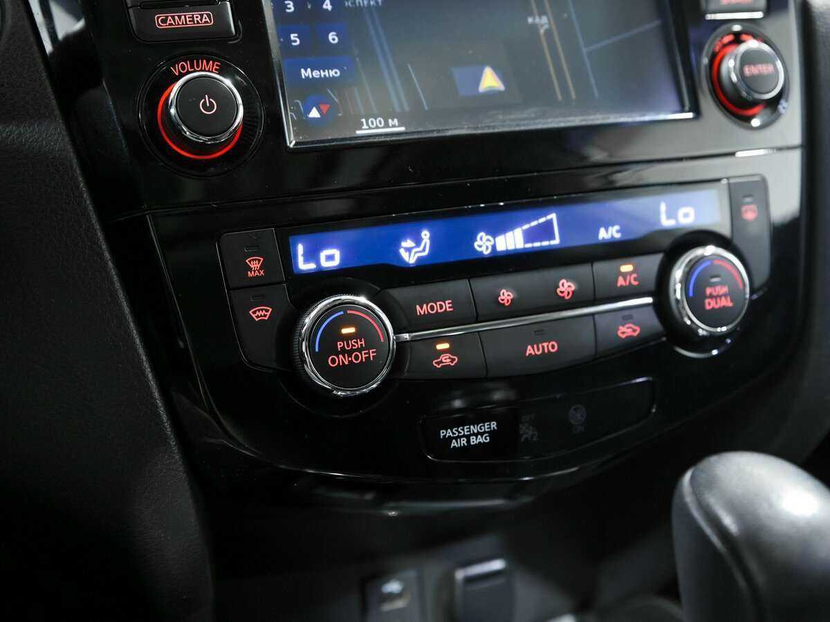 Б/У Ниссан Икс-Трейл 2015 года. Фото: #12