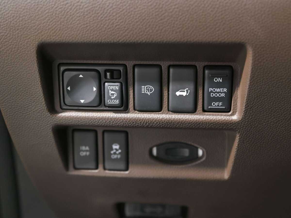 Infiniti FX 2012 года с пробегом. Фото: #16