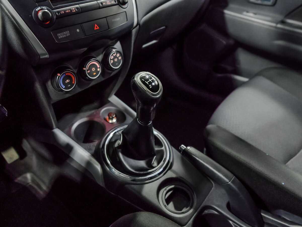 Б/У Митсубиши АС-Икс 2012 года. Фото: #9