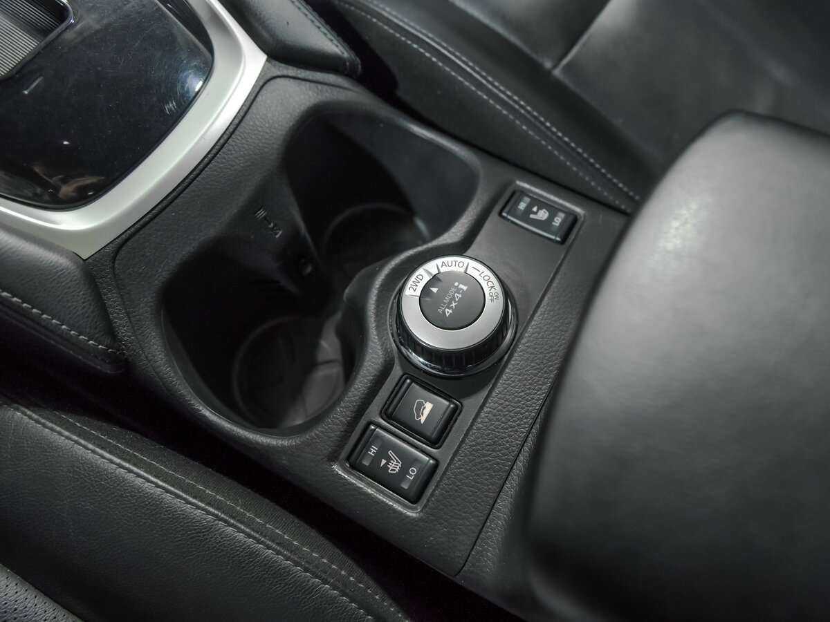 Б/У Ниссан Икс-Трейл 2017 года. Фото: #12