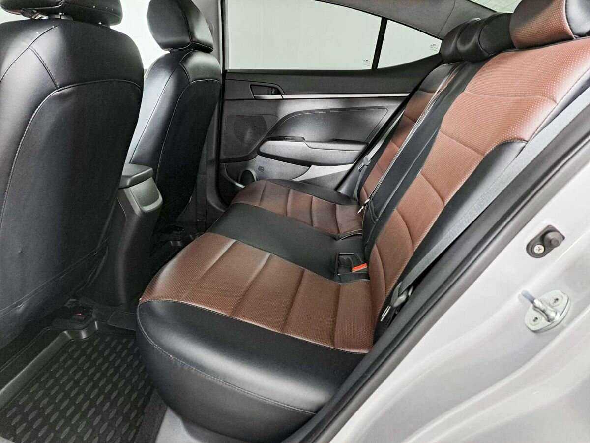 Б/У Хендай Елантра 2017 года. Фото: #9