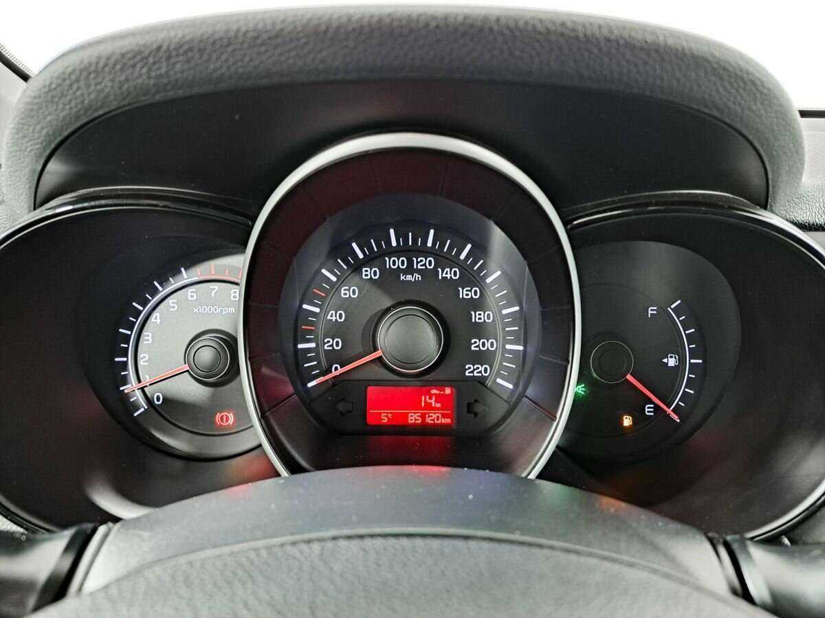 Б/У Киа Рио 2017 года. Фото: #10