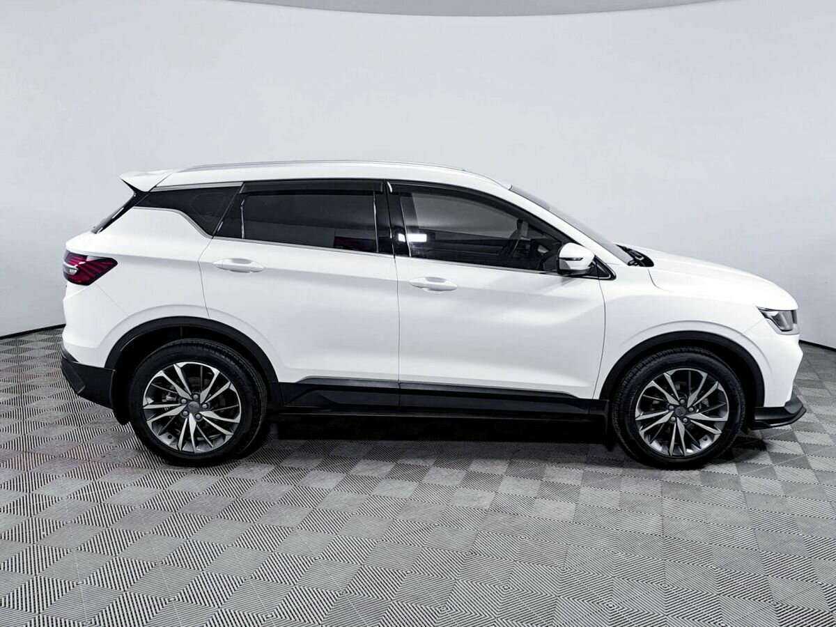 Б/У Джили Кулрэй 2021 года. Фото: #3