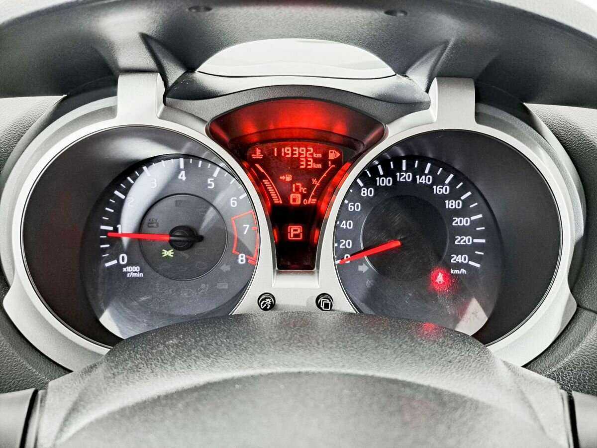 Б/У Ниссан Жук 2013 года. Фото: #8