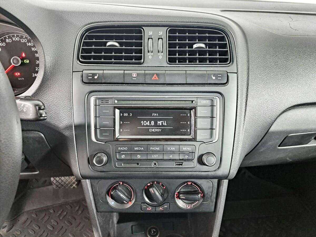 Б/У Фольксваген Поло 2012 года. Фото: #12