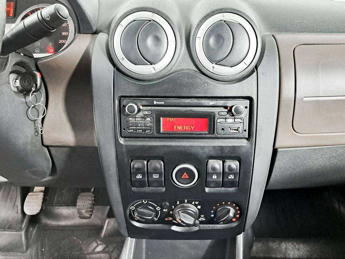 Б/У Лада (ВАЗ) Ларгус 2013 года. Фото: #10