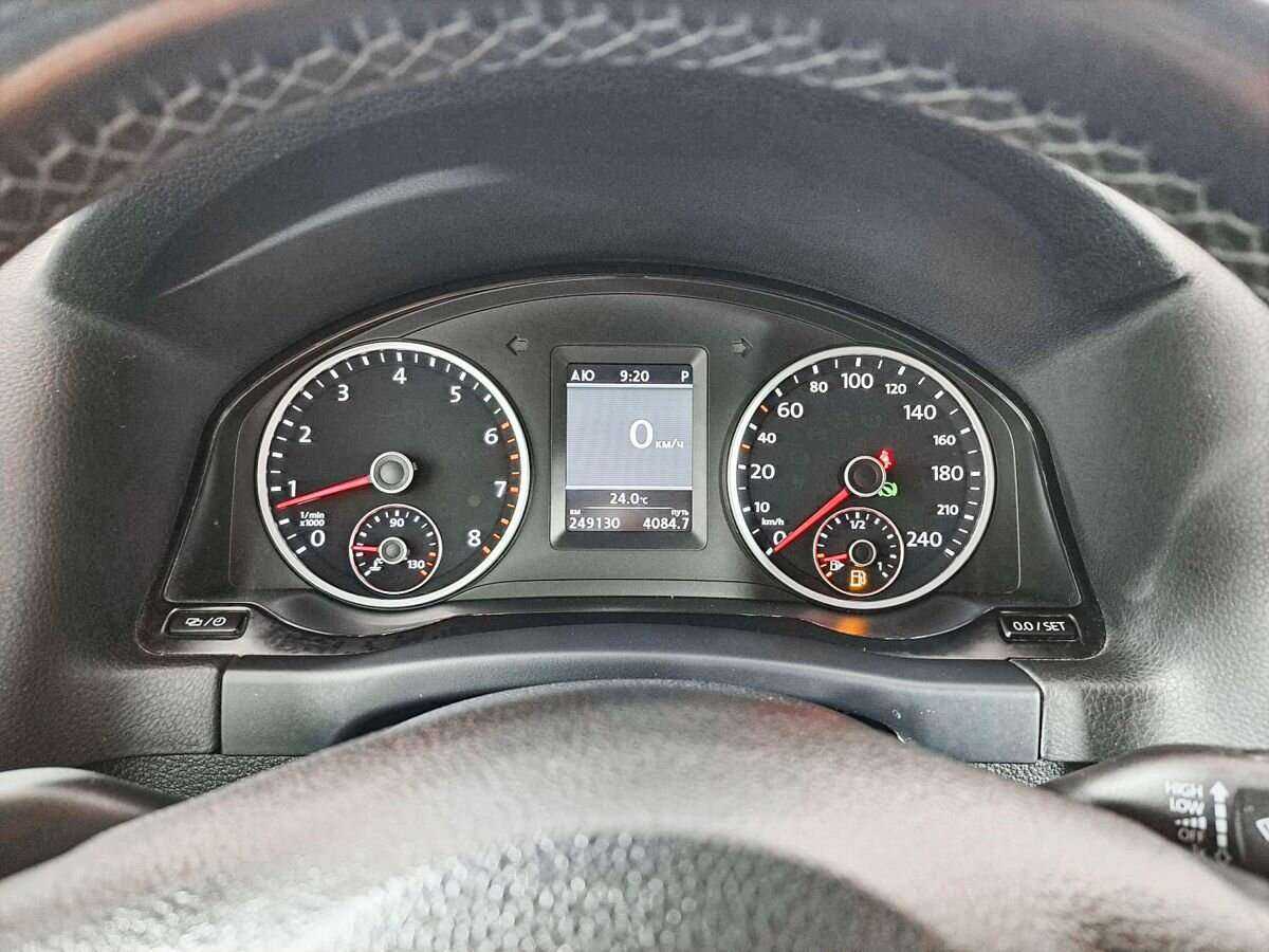 Б/У Фольксваген Тигуан 2013 года. Фото: #10