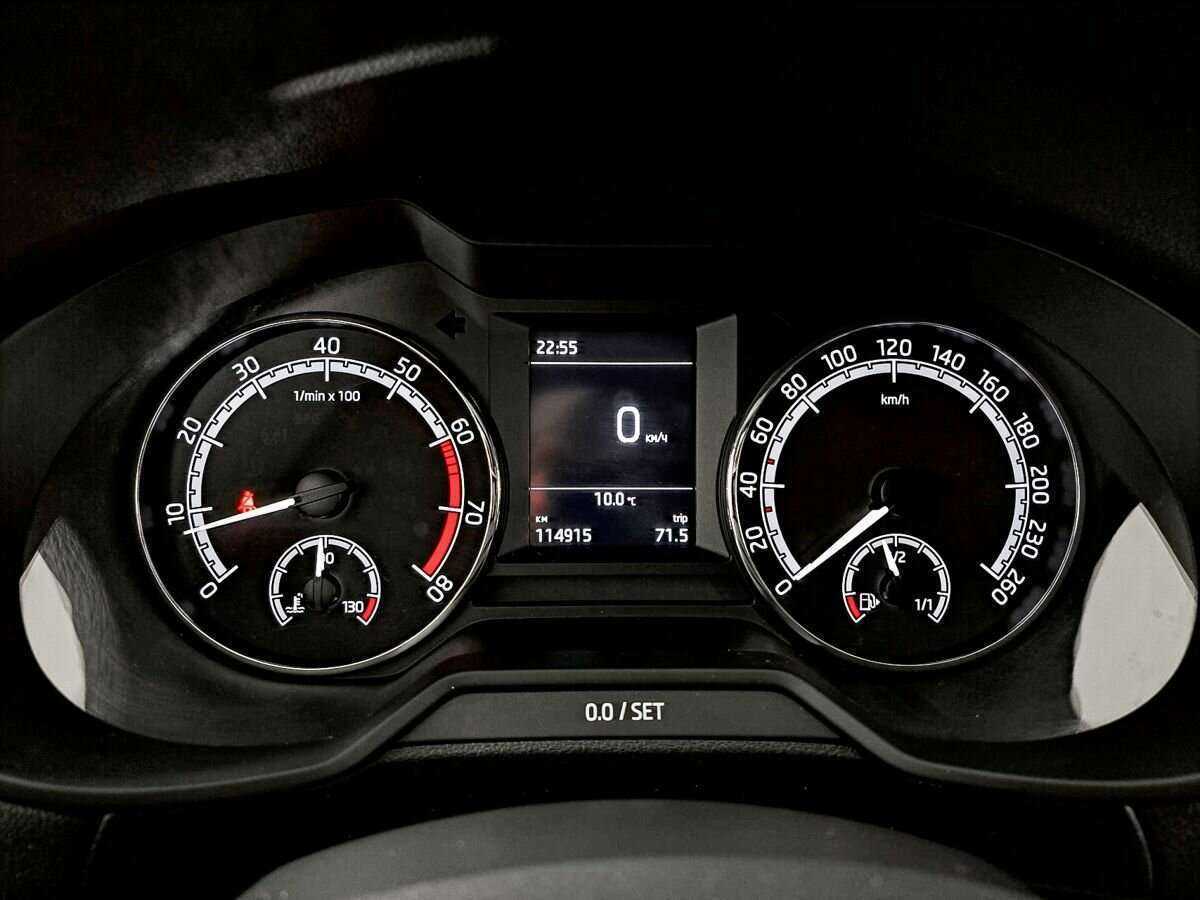 Б/У Шкода Октавия 2019 года. Фото: #9